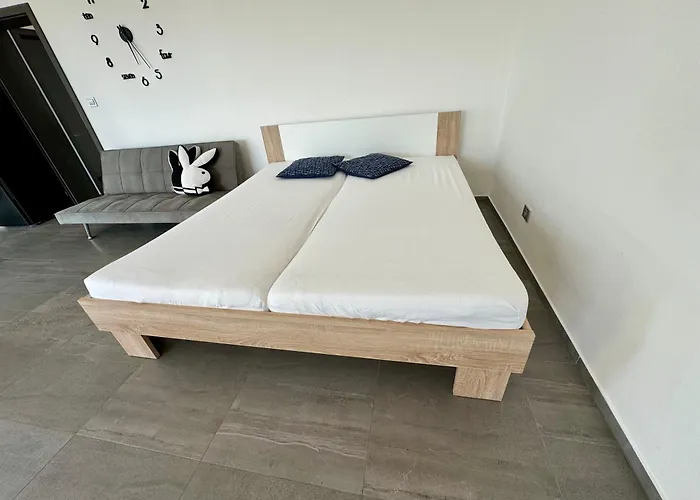 Lägenhet 2rooms 76m2 New